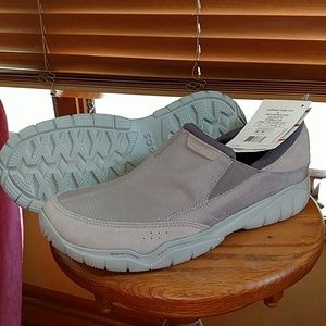 NEVER BEEN WORN Crocs Swiftwater Edge Moccasins